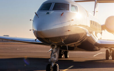 Cómo transportar un equipo de esquí al viajar en avión