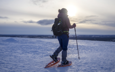 Excursión raquetas de nieve: equipamiento esencial para tu aventura en Baqueira